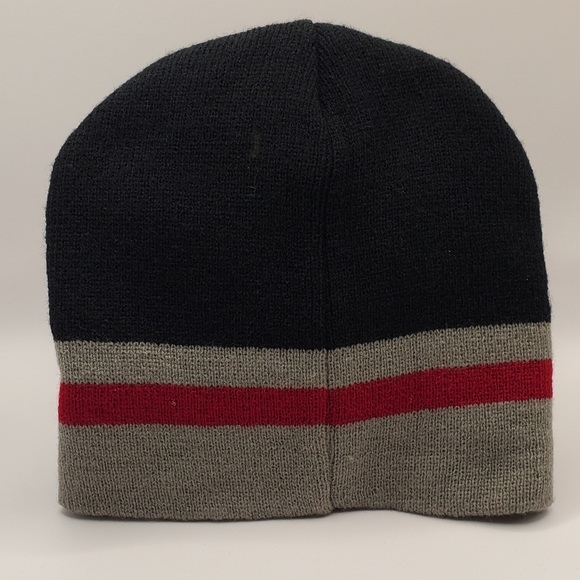 Chicago Wolves Minor League Hockey Winter Hat Beanie AHL Blues Affil Black NWOT - Picture 2 of 6